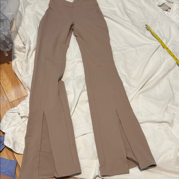 ALO Yoga Pants - ALO Yoga Tan Flared Pants xs